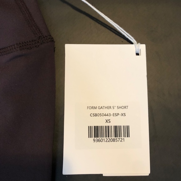 CROP SHOP BOUTIQUE FORM GATHER WAIST SHORTS 5" - Picture 2 of 4